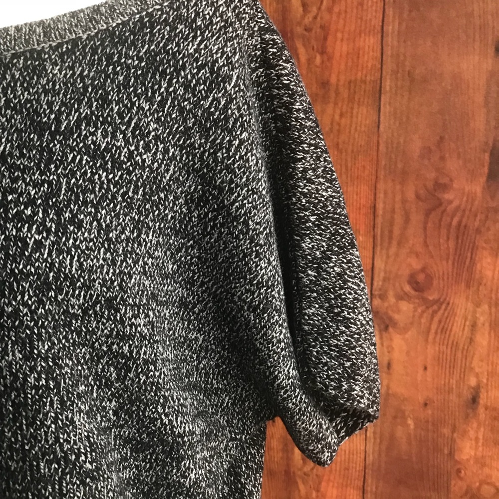 New York & Company Knit Top With Front Pocket - Picture 3 of 8